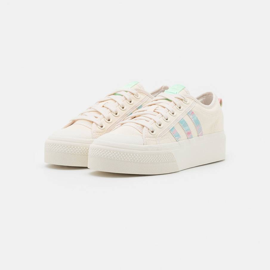 Фото № 5 с приближением к товару «‎Adidas Nizza Platform »
