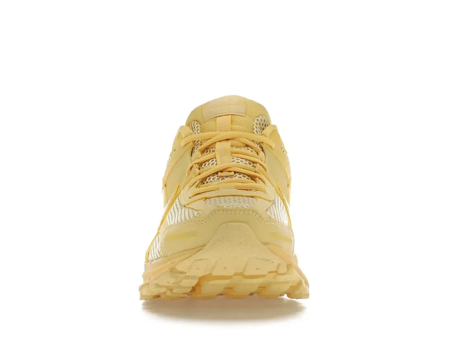 Фото № 2 с приближением к товару «‎Nike Zoom Vomero 5»
