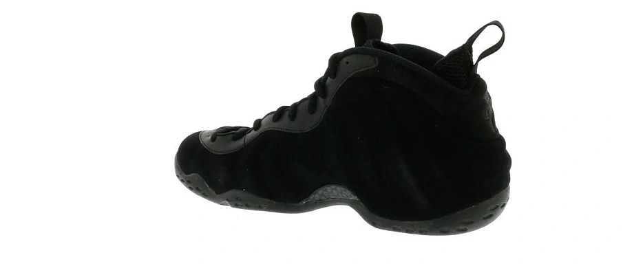 Фото № 4 с приближением к товару «‎Nike Air Foamposite One Black Suede»