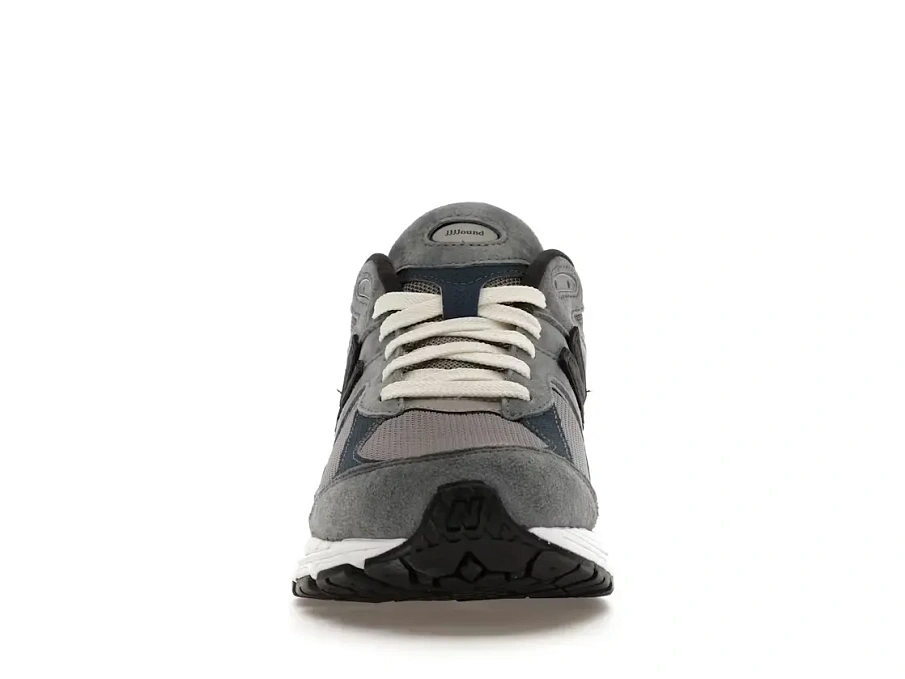 Фото № 2 с приближением к товару «‎New Balance 2002R»