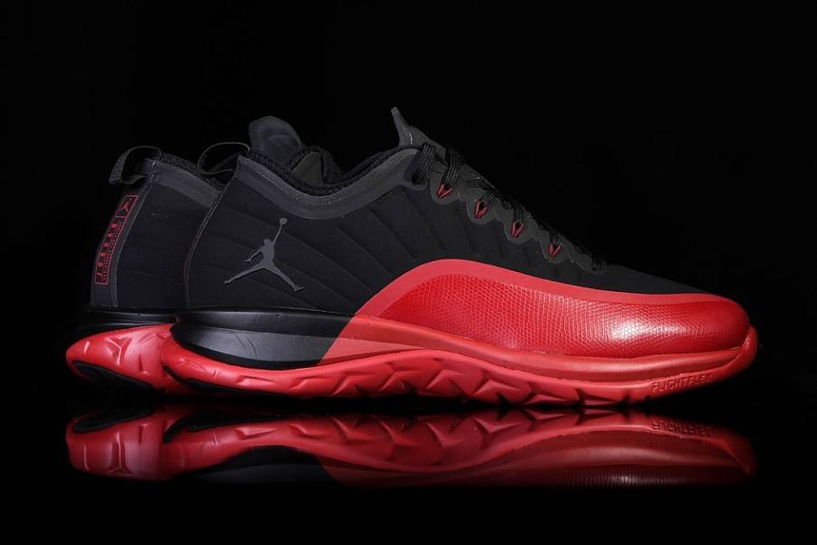 Фото № 2 с приближением к товару «‎Nike Air Jordan Trainer Prime Flue Game »