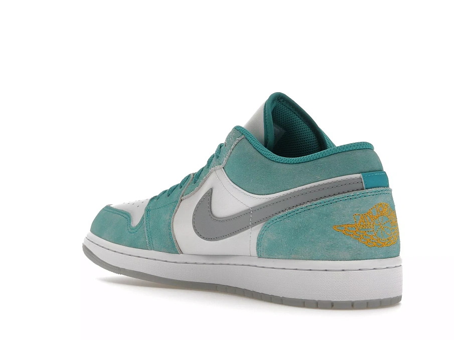 Фото № 5 с приближением к товару «‎Jordan 1 Low SE New Emerald»