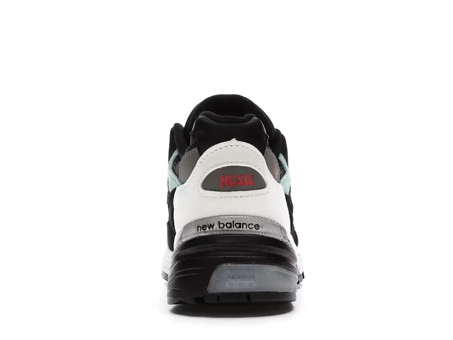 Фото № 4 с приближением к товару «‎New Balance 992»