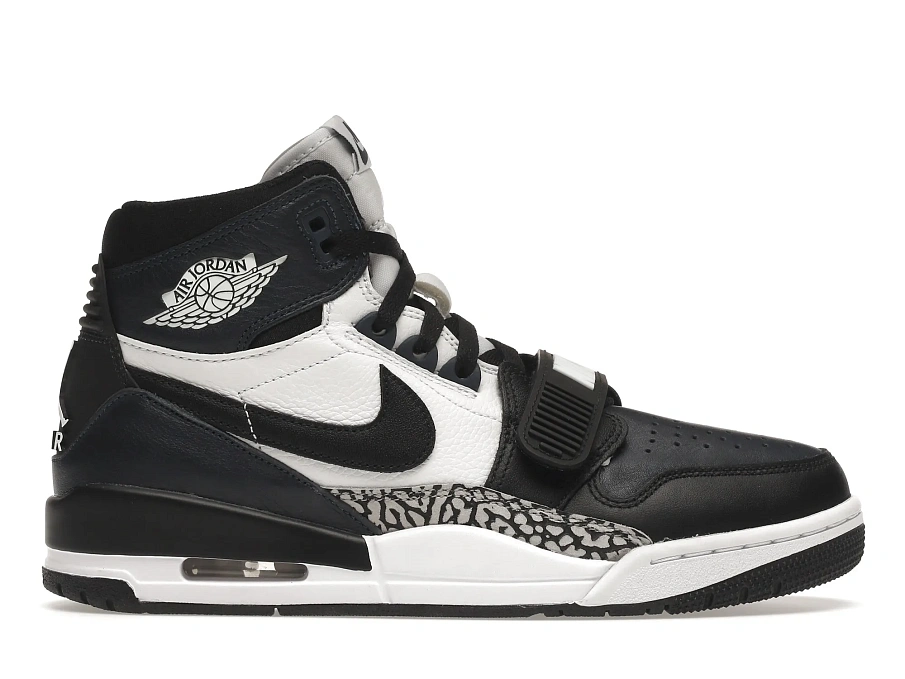 Фото № 1 с приближением к товару «‎Jordan Legacy 312 White Midnight Navy»