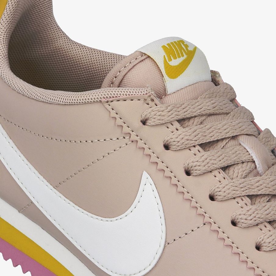 Фото № 5 с приближением к товару «‎Nike W Classic Cortez Shoe»