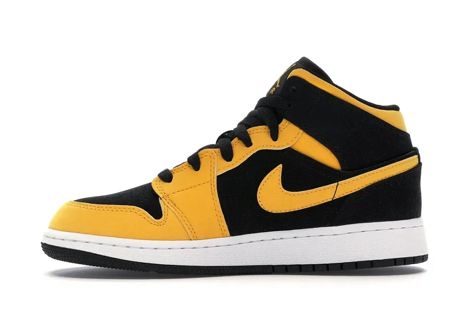 Фото № 3 с приближением к товару «‎Jordan 1 Mid Reverse New Love »