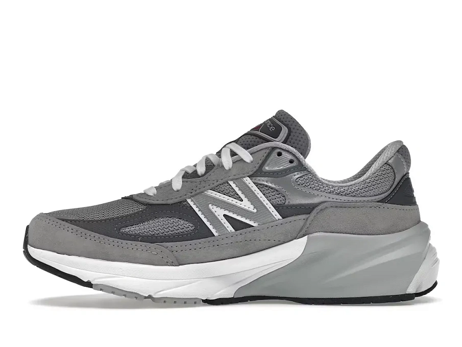 Фото № 3 с приближением к товару «‎New Balance 990v6»
