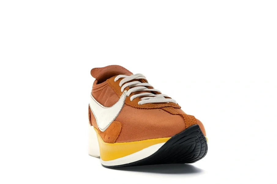 Фото № 2 с приближением к товару «‎Nike Moon Racer Monarch»