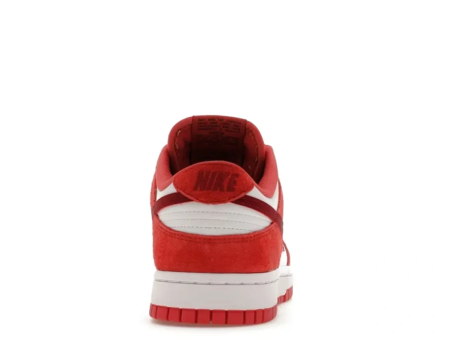 Фото № 4 с приближением к товару «‎Nike Dunk Low»