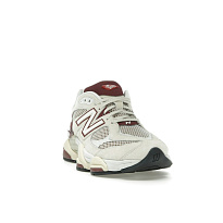 Фото № 2 с приближением к товару «‎New Balance 9060 Linen Burgundy»