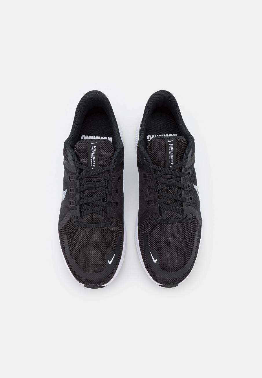Фото № 4 с приближением к товару «‎Nike Quest 4»