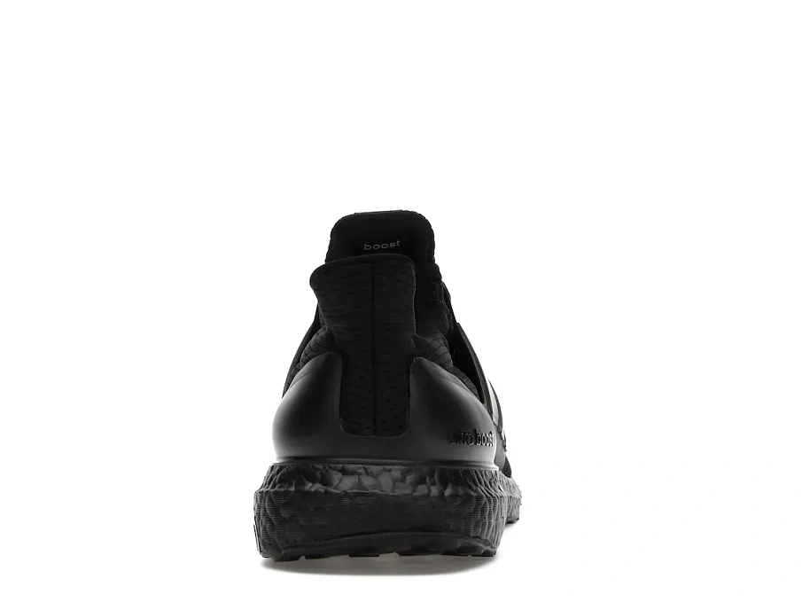 Фото № 4 с приближением к товару «‎adidas Ultra Boost 1.0 Triple Black»