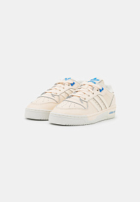 Фото № 3 с приближением к товару «‎Adidas Rivalry Premium »