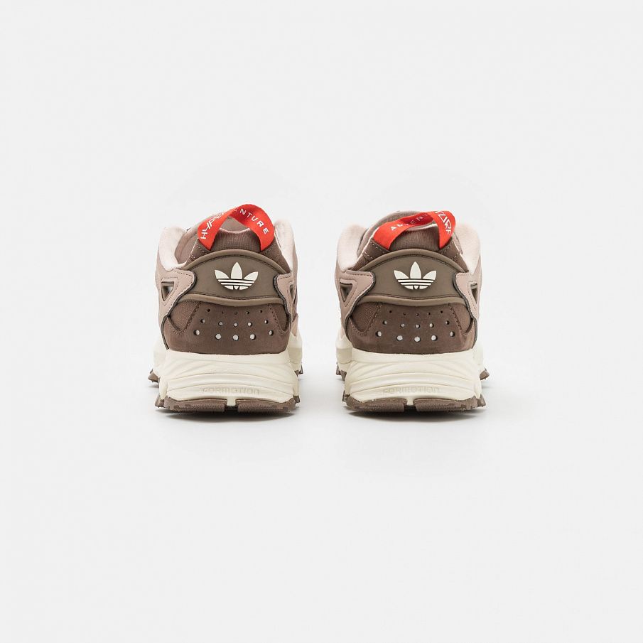 Фото № 3 с приближением к товару «‎Adidas Hyperturf »
