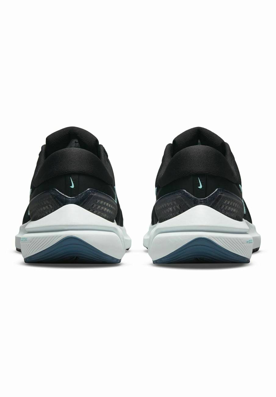Фото № 4 с приближением к товару «‎Nike Air Zoom Vomero»