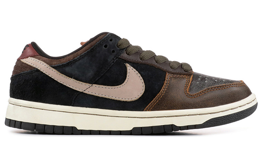 Фото № 2 с приближением к товару «‎Nike SB Dunk Low Premium "Strummer" Sneakers BlackBrown»