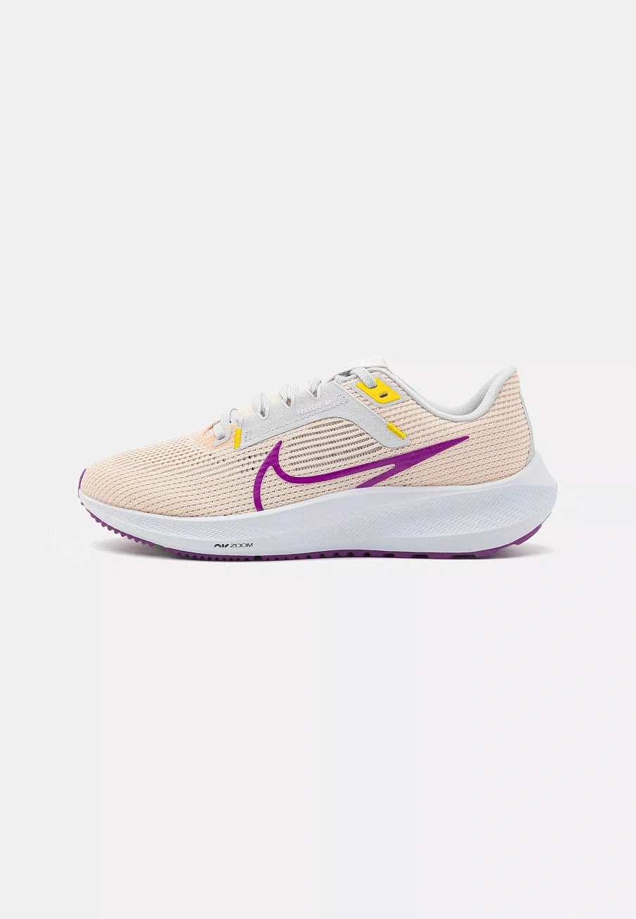 Фото № 1 с приближением к товару «‎AIR ZOOM PEGASUS 40»