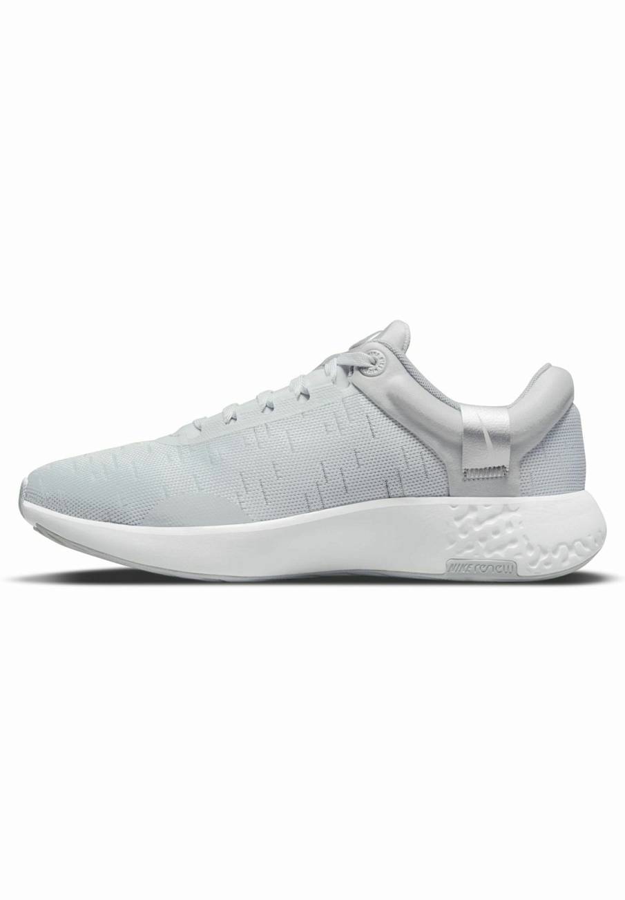Фото № 1 с приближением к товару «‎Nike Foer Hart Underlag Renew Serenity Foer »