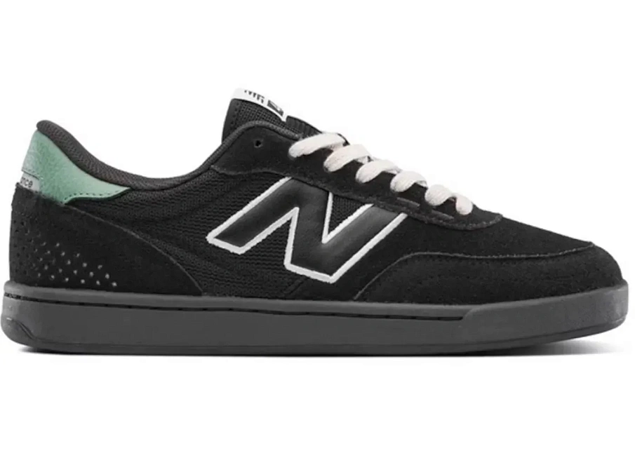 Фото № 1 с приближением к товару «‎New Balance Numeric 440 V2»