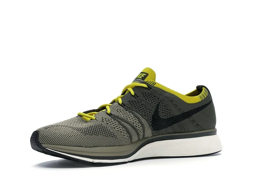 Фото № 4 с приближением к товару «‎Nike Flyknit Trainer Cargo Khaki Bright Citron»