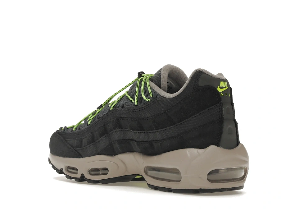 Фото № 6 с приближением к товару «‎Nike Air Max 95 Speed Lacing Off Noir Volt»