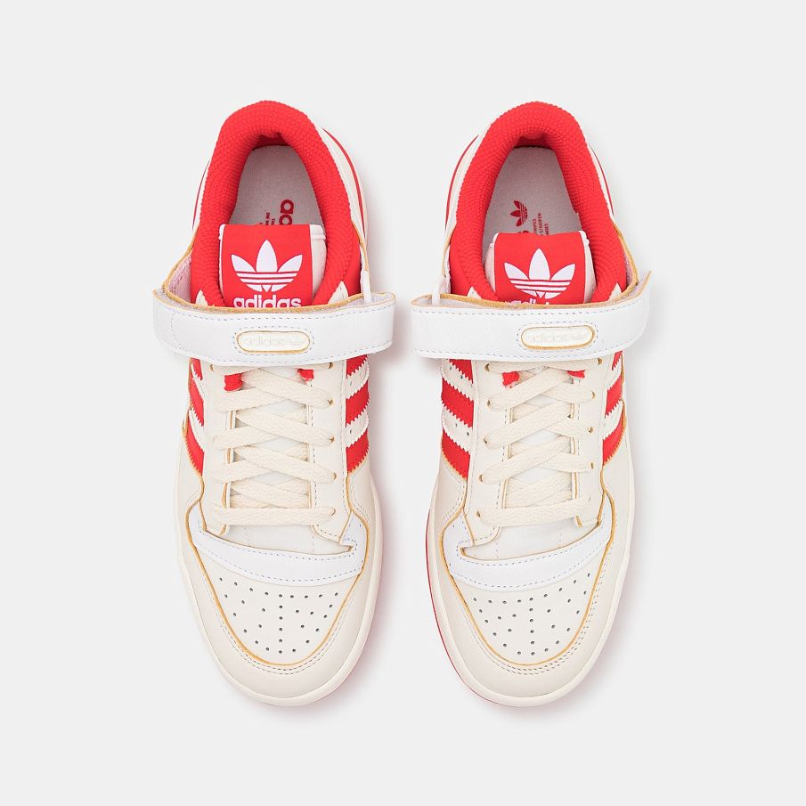 Фото № 5 с приближением к товару «‎Adidas Forum »