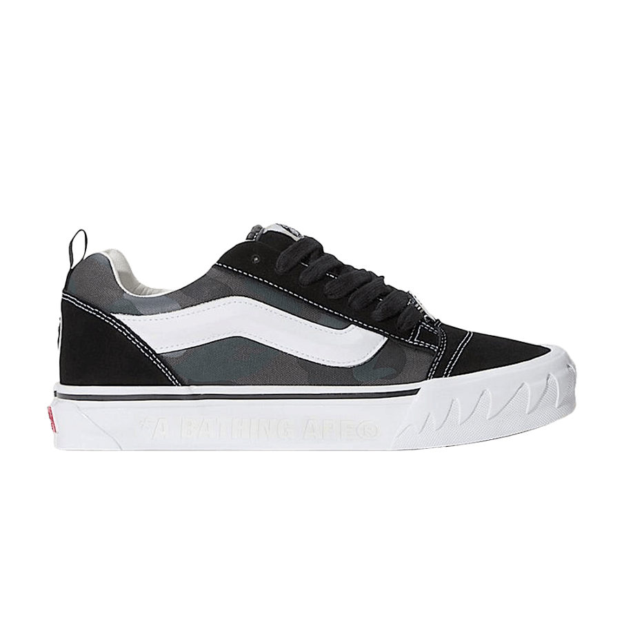 Фото № 1 с приближением к товару «‎BAPE x Vans Premium Knu Skool Camo Black»