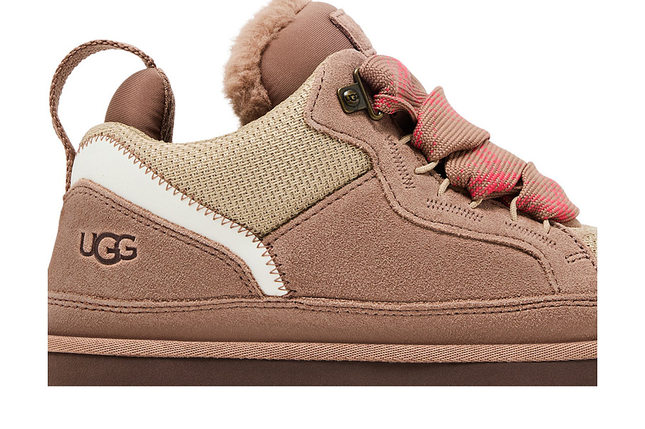 Фото № 3 с приближением к товару «‎UGG Women's Lowmel Rocky Oak»