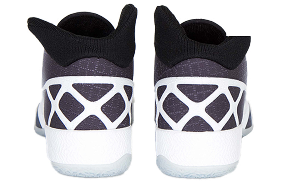 Фото № 4 с приближением к товару «‎Jordan XXX White Black»