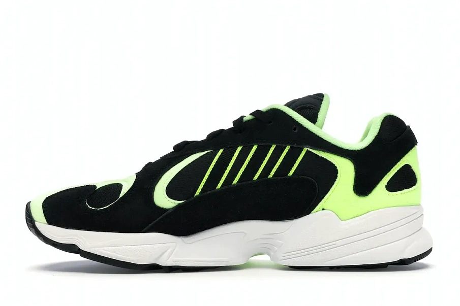 Фото № 3 с приближением к товару «‎adidas Yung-1 Core Black Hi Res Yellow»