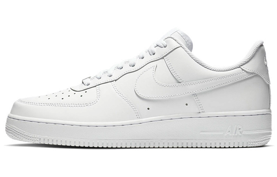 Фото № 1 с приближением к товару «‎Nike Air Force 1'07 White»