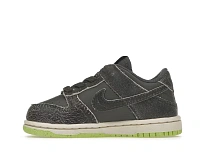 Фото № 3 с приближением к товару «‎Nike Dunk Low»