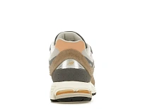 Фото № 4 с приближением к товару «‎New Balance 2002R»
