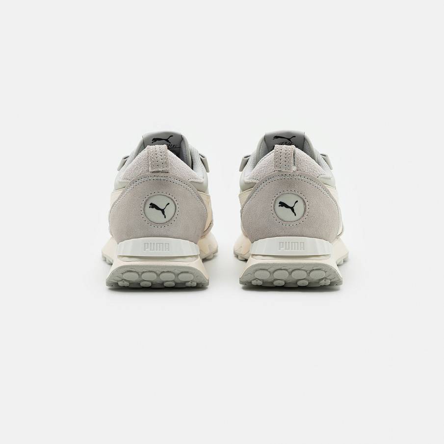 Фото № 3 с приближением к товару «‎Puma Rider Block »