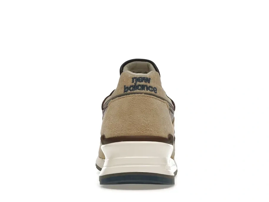 Фото № 4 с приближением к товару «‎New Balance 997»
