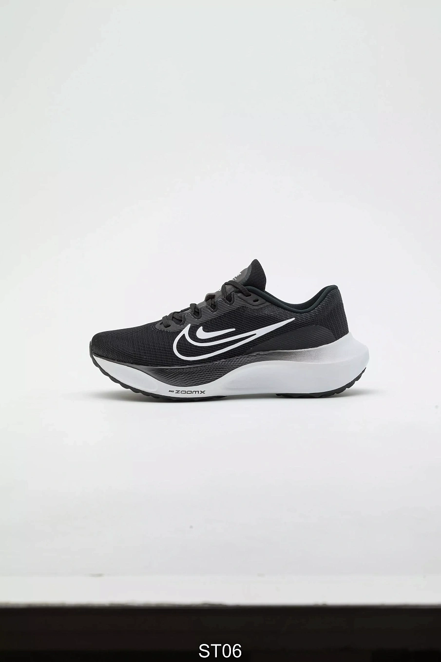Фото № 1 с приближением к товару «‎ZOOM FLY 5»