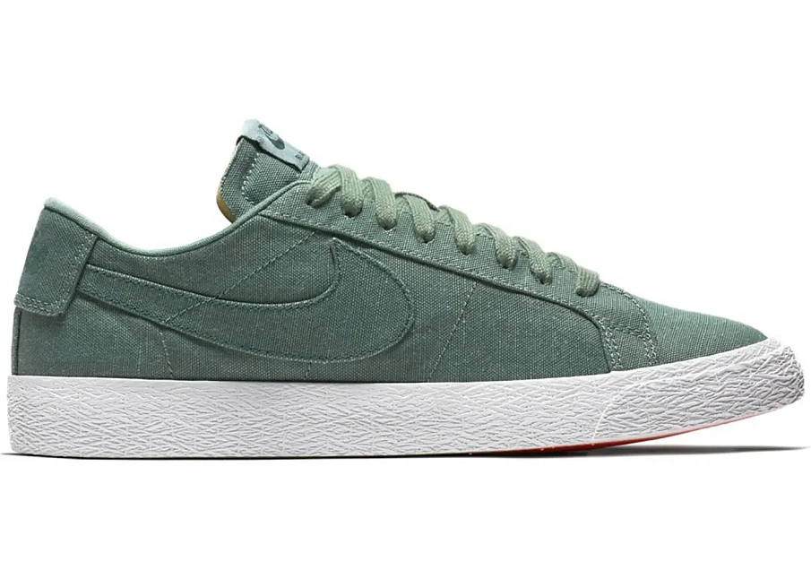 Фото № 1 с приближением к товару «‎Nike SB Blazer Low Canvas Decon Clay Green»