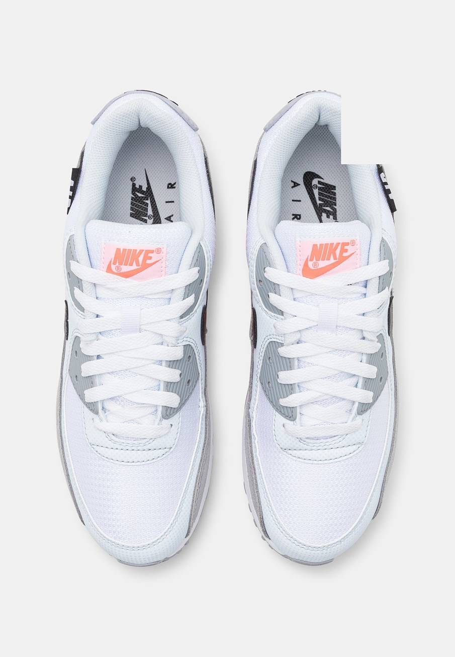 Фото № 3 с приближением к товару «‎Nike Air Max 90 »