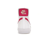 Фото № 4 с приближением к товару «‎Nike Blazer Mid World Tour»