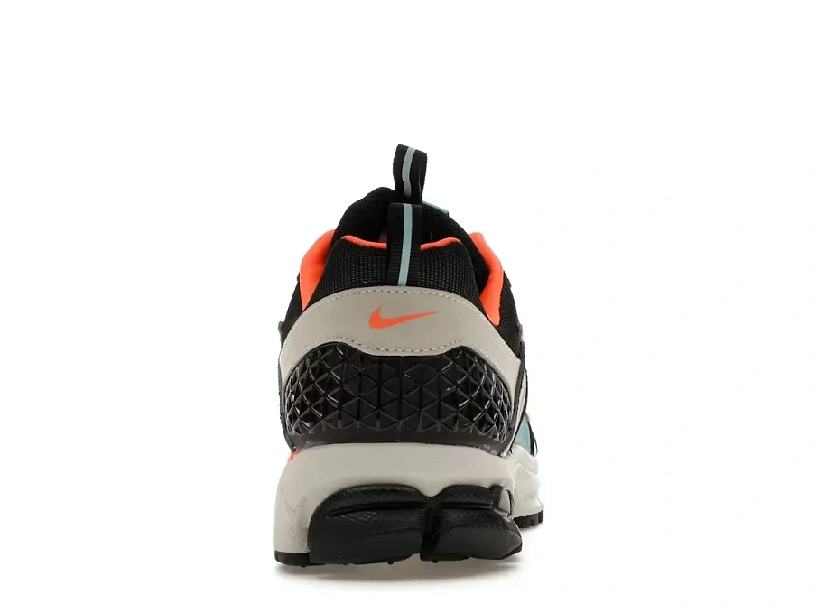 Фото № 4 с приближением к товару «‎Nike Zoom Vomero 5»