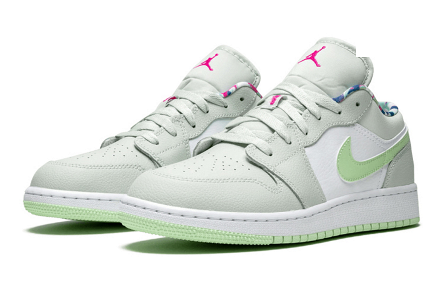 Фото № 3 с приближением к товару «‎Jordan 1 Low Barely Grey Frosted Spruce (GS) Barely GreyFrosted SpruceWhite»