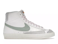 Фото № 1 с приближением к товару «‎Nike Blazer Mid 77 Premium Certified Fresh»