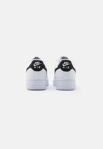 Nike Air Force 1 ’07  - 3