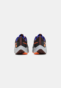 Фото № 3 с приближением к товару «‎Nike Shield»