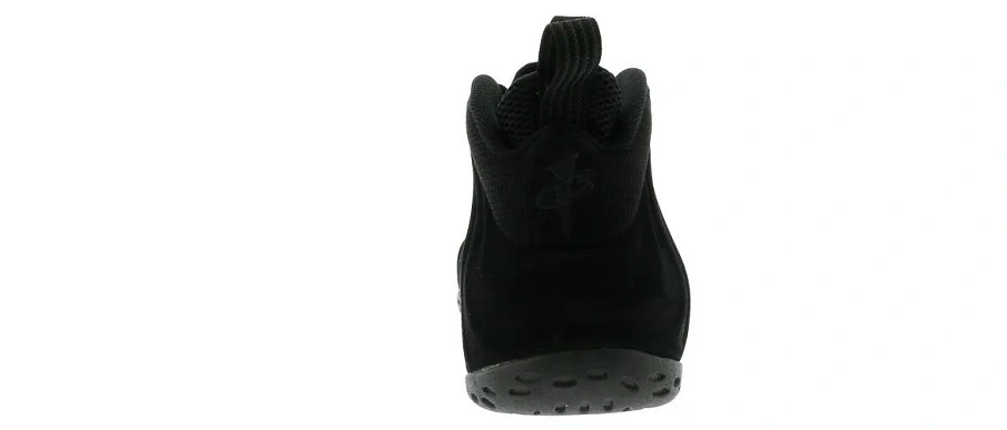 Фото № 5 с приближением к товару «‎Nike Air Foamposite One Black Suede»