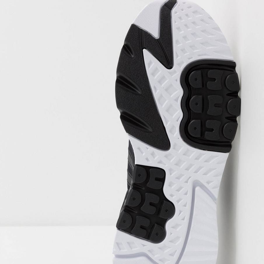 Фото № 5 с приближением к товару «‎Adidas Nite Jogger »