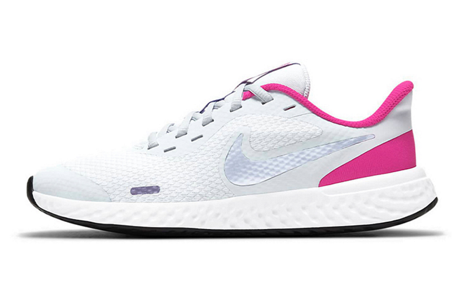 Фото № 1 с приближением к товару «‎Nike Revolution 5 GS 'Football Grey Fireberry'»
