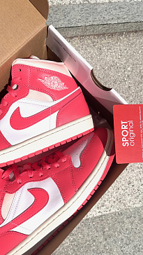 Фото № 3 с приближением к товару «‎Air Jordan 1 Mid "Strawberries & Cream"»