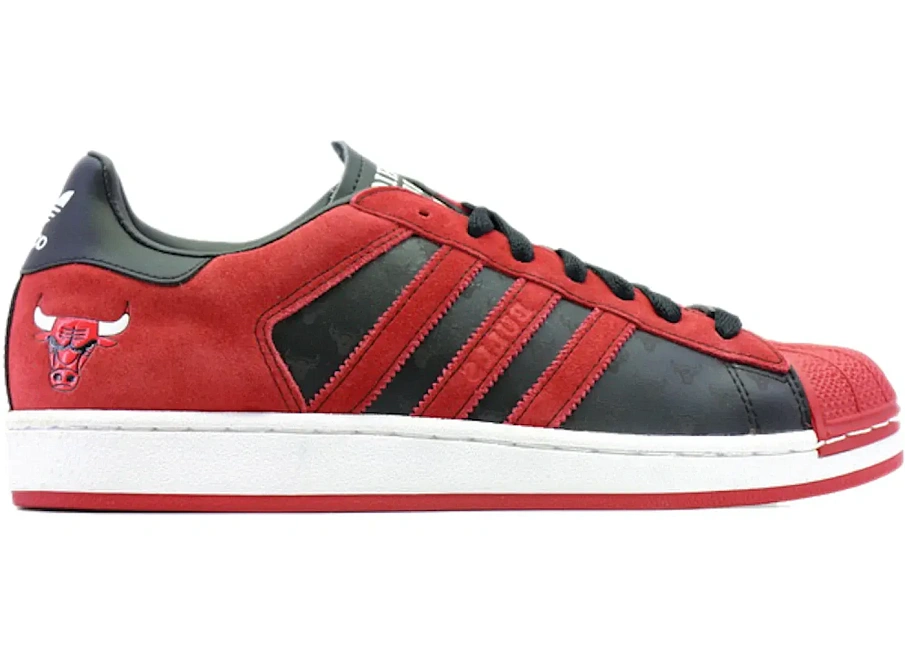Фото № 1 с приближением к товару «‎adidas Superstar Chicago Bulls»