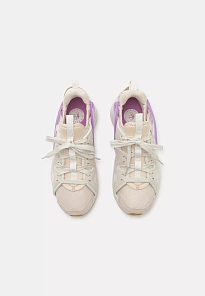 Фото № 3 с приближением к товару «‎AIR HUARACHE»